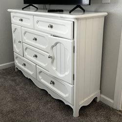 White Drawer Dresser & Nightstand