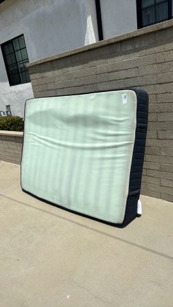 Queen size bed