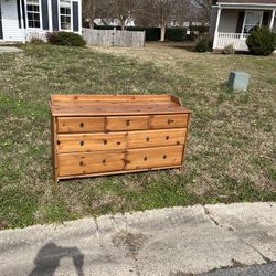 Free Dresser