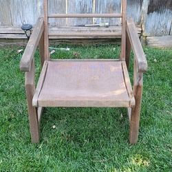 4 Wooden Chairs
