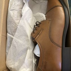 Clarks Tan Leather Shoes (Wide)