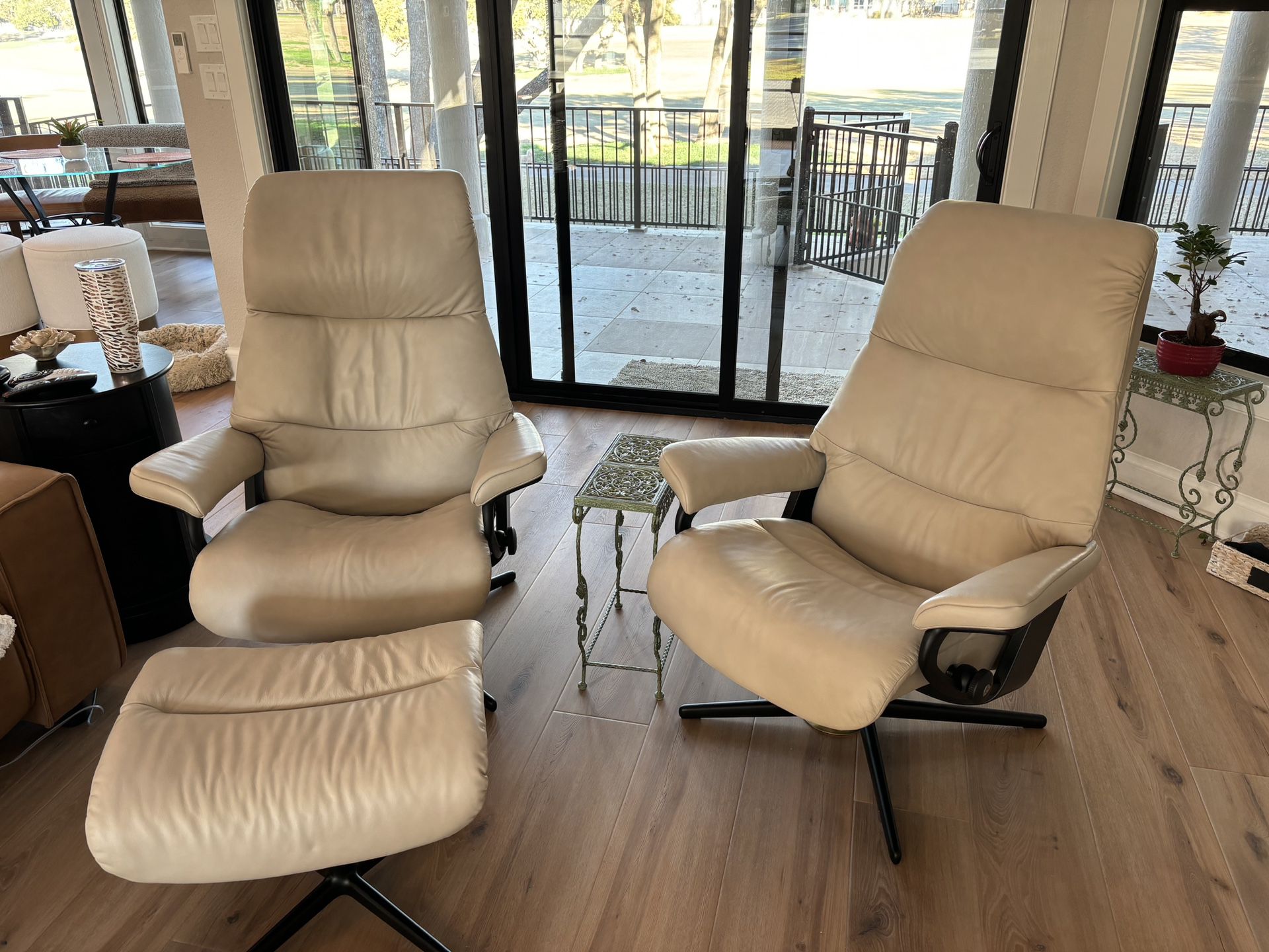 Stressless Brand Swivel Chairs And Ottoman 