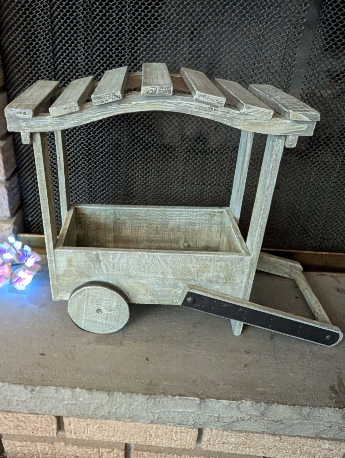 TABLE TOP FLOWER CART