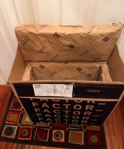 Free-Used Factor insulated shipping box, suitable for reuse. Free- 23x18x12” insulated box with 7 resuable icepacks