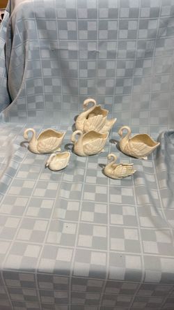 Lenox Ceramic Swan Figurine Set of 6, varied sizes