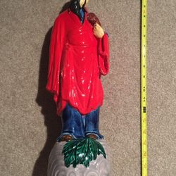 Chinese porcelain statue