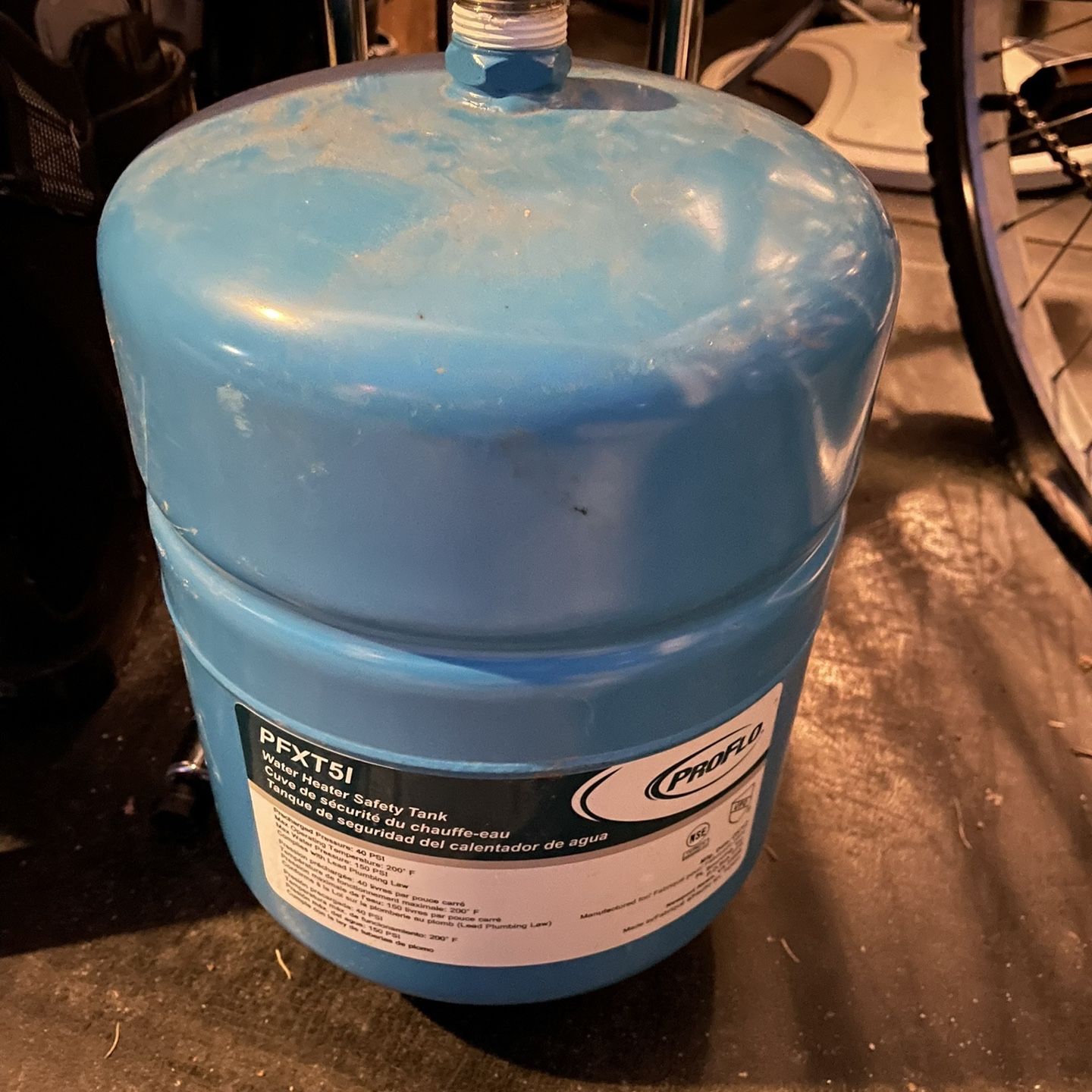 Expansion Tank Water Heater Safety Tank 2.1 Gallon ProFlo Brand for Sale in  Cornelius, NC - OfferUp