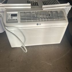 LG Air Conditioner 