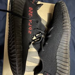 Yeezy Boost 350 V2 Black/Red Size 10