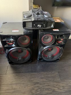 LG CM9(contact info removed)W XBOOM Party System - Lights, Karaoke, Bluetooth!