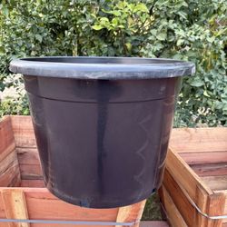 🪴 25 Gallon Plastic Nursery Pots – NEW 🪴