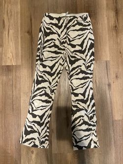 Y2K 90’s Moving sale: women’s clothes and accessories shirts pant’s H&M, Zara, purses, Michael Kors