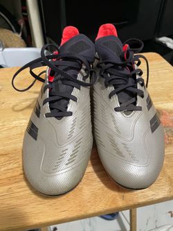 Cleats predator