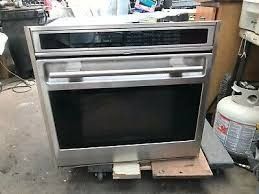 30" Oven Wolf