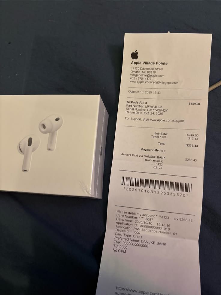 airpods pro 3 active noise cancelling w receipt 🧾
