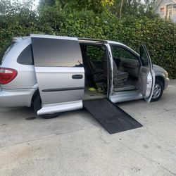 2003 Dodge Grand Caravan