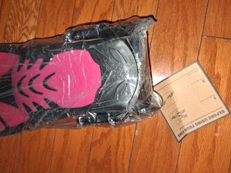 Black and Pink Swim Fins
