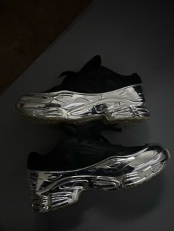 RAF Simmons metallic silver sz9