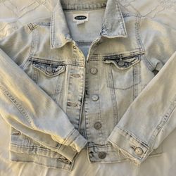 Old navy jean Jacket Size 6-7