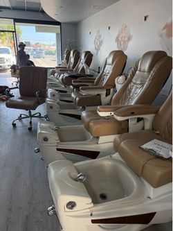 Nail spa 100 each