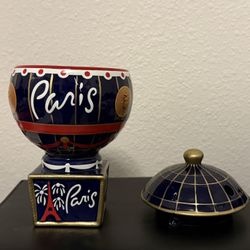 Paris Souvenir Ceramic Fragrance Burner – Eiffel Tower & Medallion Art