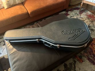 Ovation ABS molded guitar case
