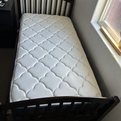 Bed Frame/ Mattress 
