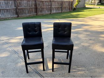 Dining chairs or bar seats