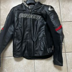 Dainese Motorcycle Jacket, Z1R Helmet, & gloves 