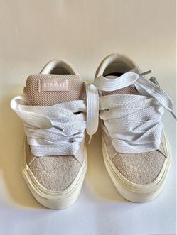 STRAYE Skateboarding Sneaker Shoes / Skate Shoes / Skater Shoes / Tennis Shoes /Mens 8 | Women's 10
