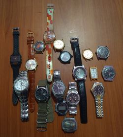 Watch lot Selling AS-IS (some need batteries)