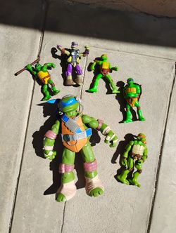 Six Teenage Mutant Ninja Turtles Action Figures 