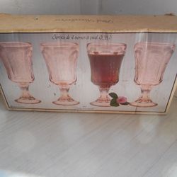 NEW In Box Set Of 4 Rose Pink Goblet Drinking Glasses