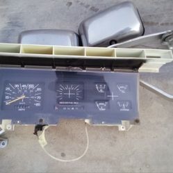 Cluster Part Ford Trucks 80-86 F-150
