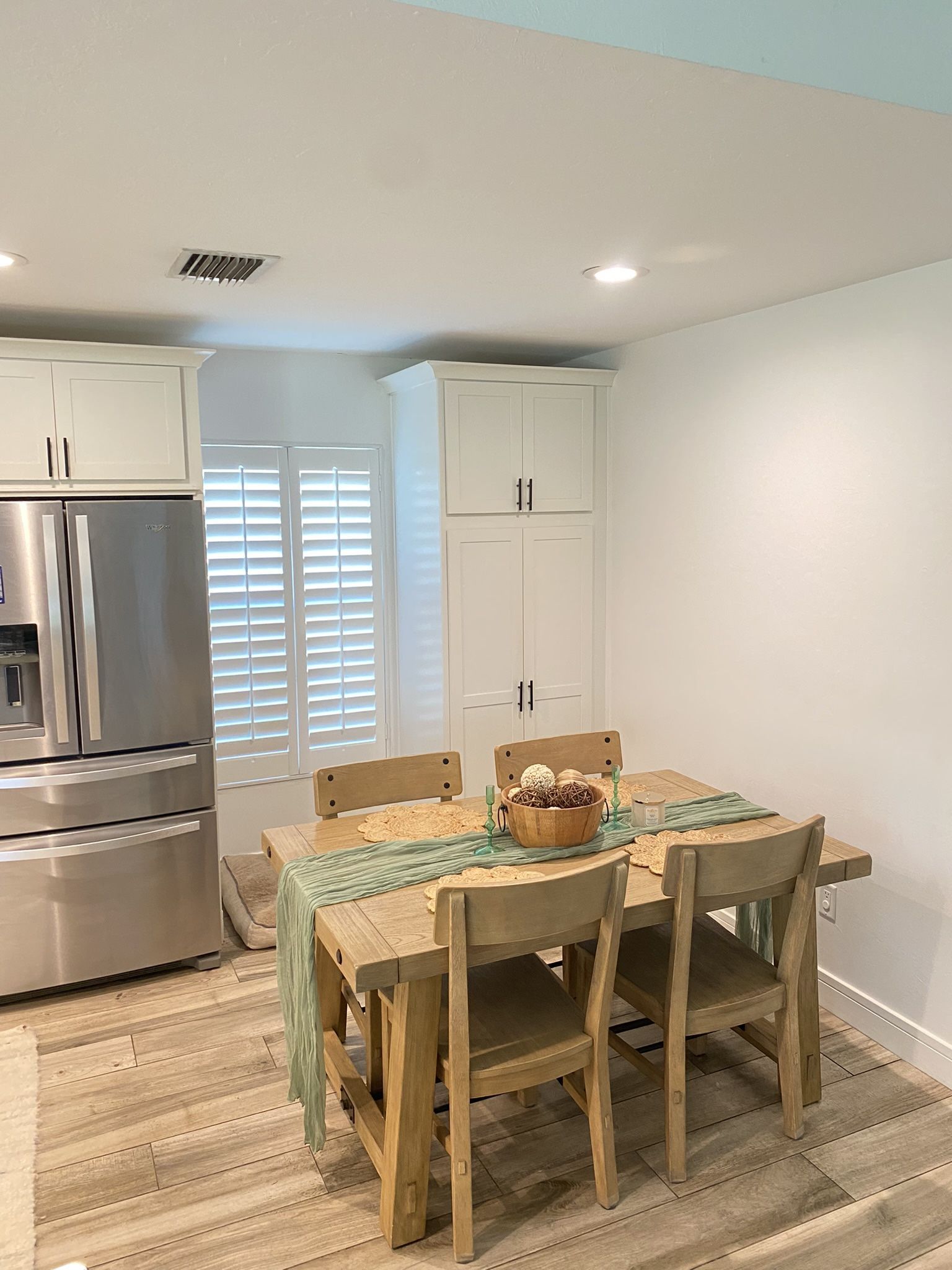 Kitchen Table And Chairs