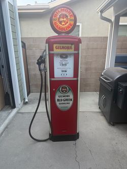 1950s gilbarco gas pump pretty complete missing one clear face glass pretty straight lights up