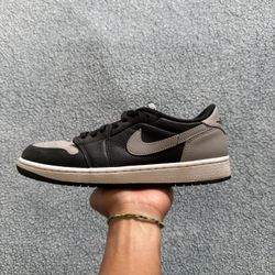 Jordan 1 Low OG Shadow 2024