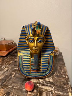 King tut Bust