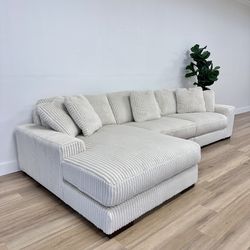 New Lindyn Sectional 3PC Corduroy