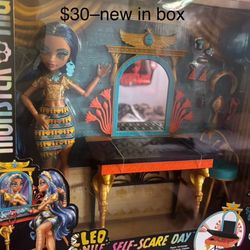 MonsterHigh/Bratz/RainbowHigh/LolDolls