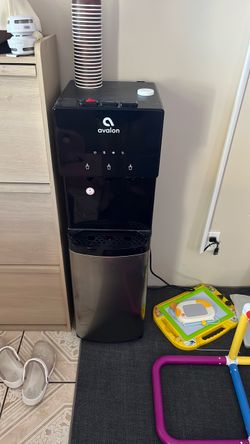 Avalon water dispenser