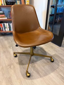 Office chair - leather - camel brown tan