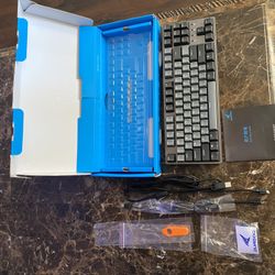 …. DURGOD TAURUS K320 GAMING KEYBOARD…