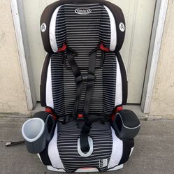 GRACO BOOSTER CAR SEAT 3&1