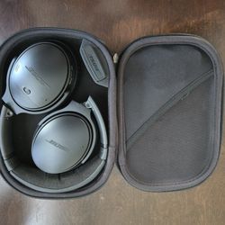 Bose Quite Comfort Headphones 