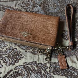COACH WRISTLET New!