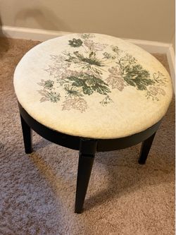 Vintage round accent stool – floral upholstered seat, black wood base