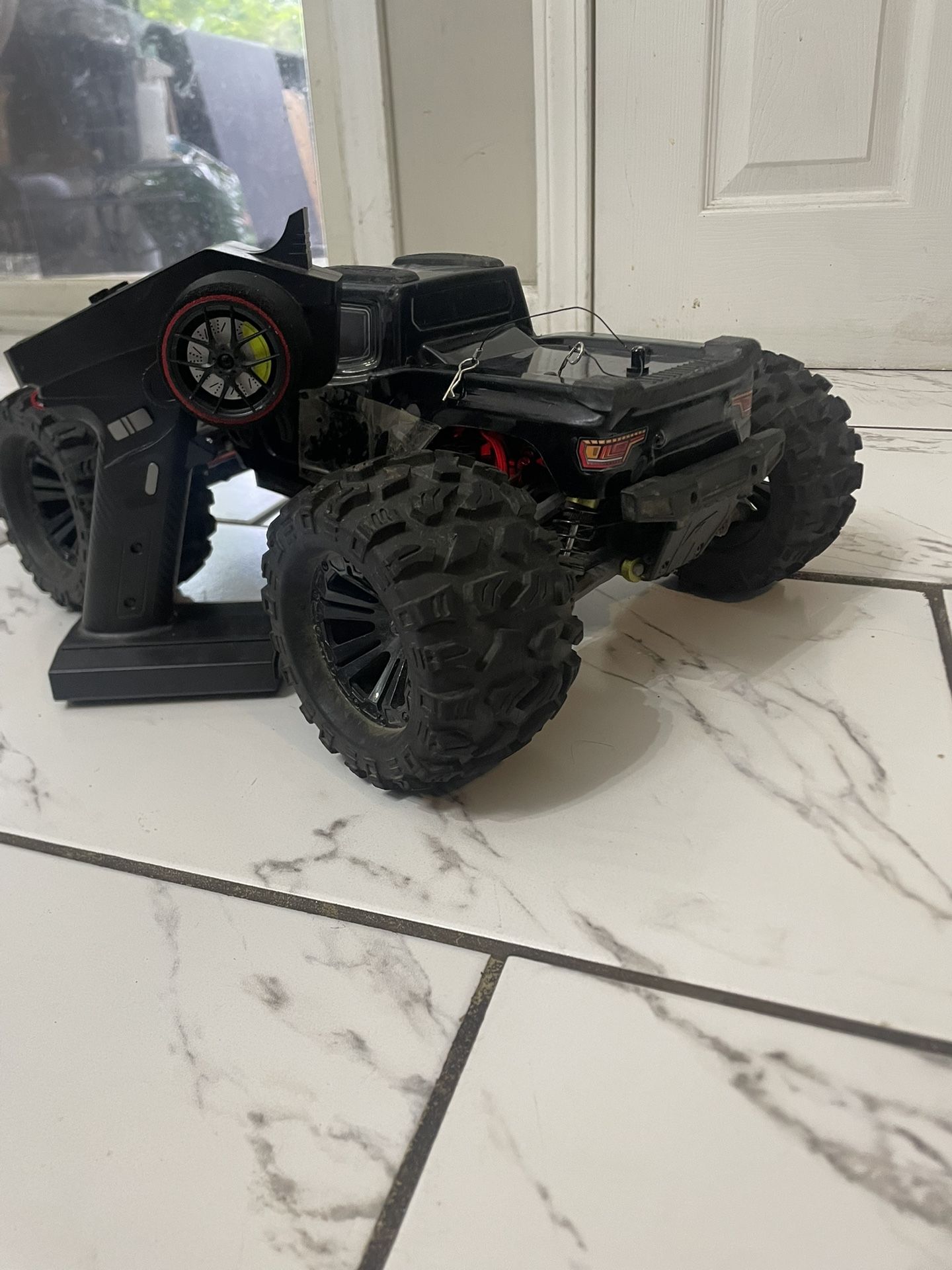 Rc truck 1/10 scale