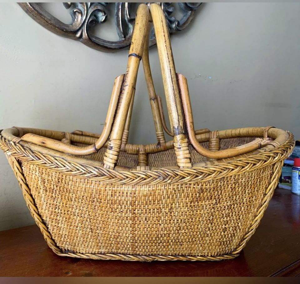 Vintage Retro Rustic Extra Large Basket