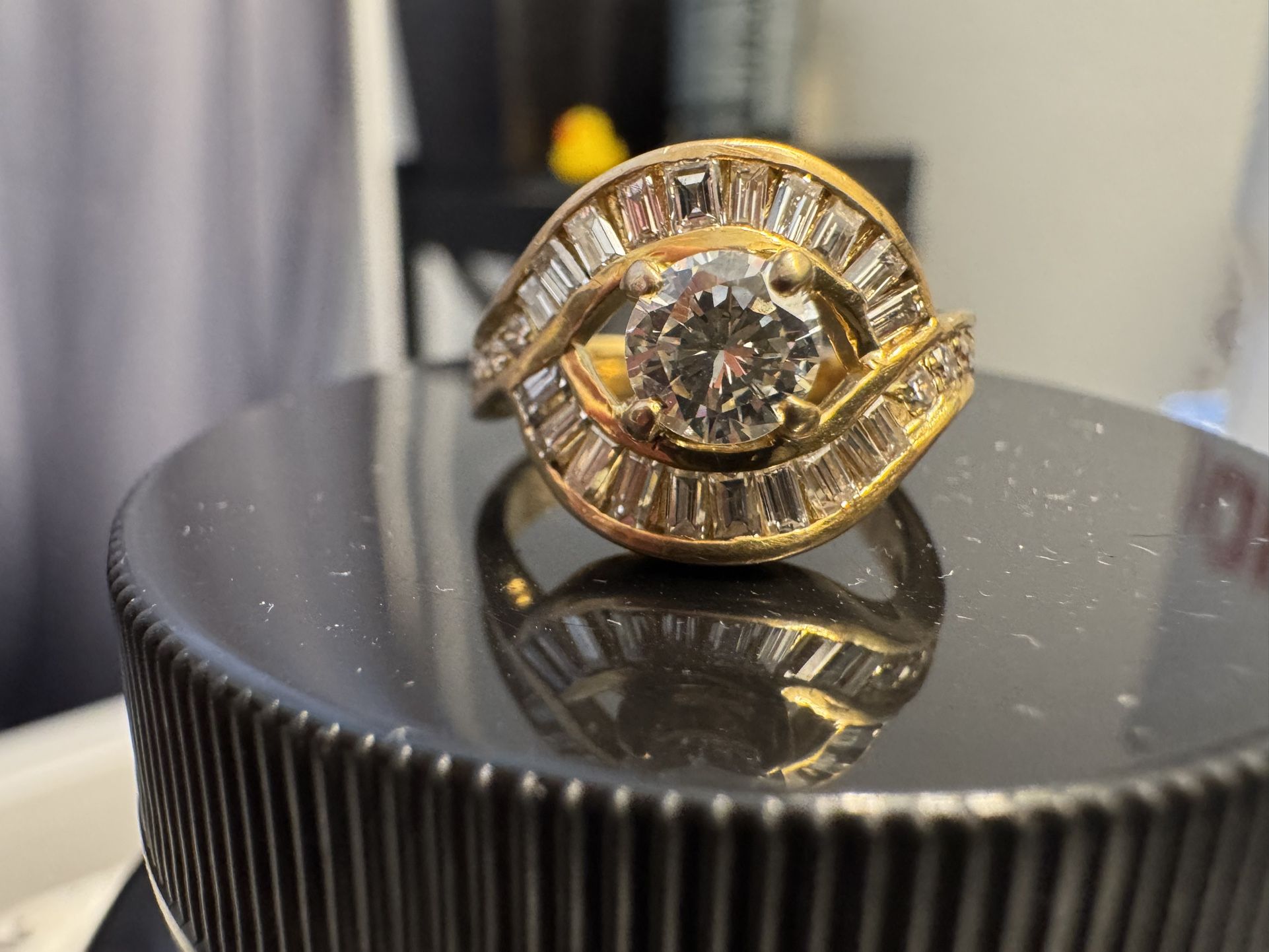 Wedding/engagement Ring
